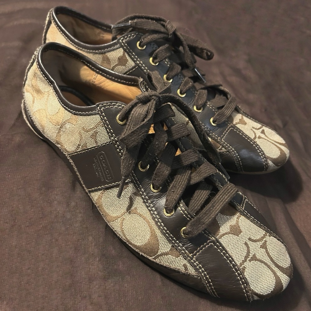 Coach Suee signature canvas and leather sneaker